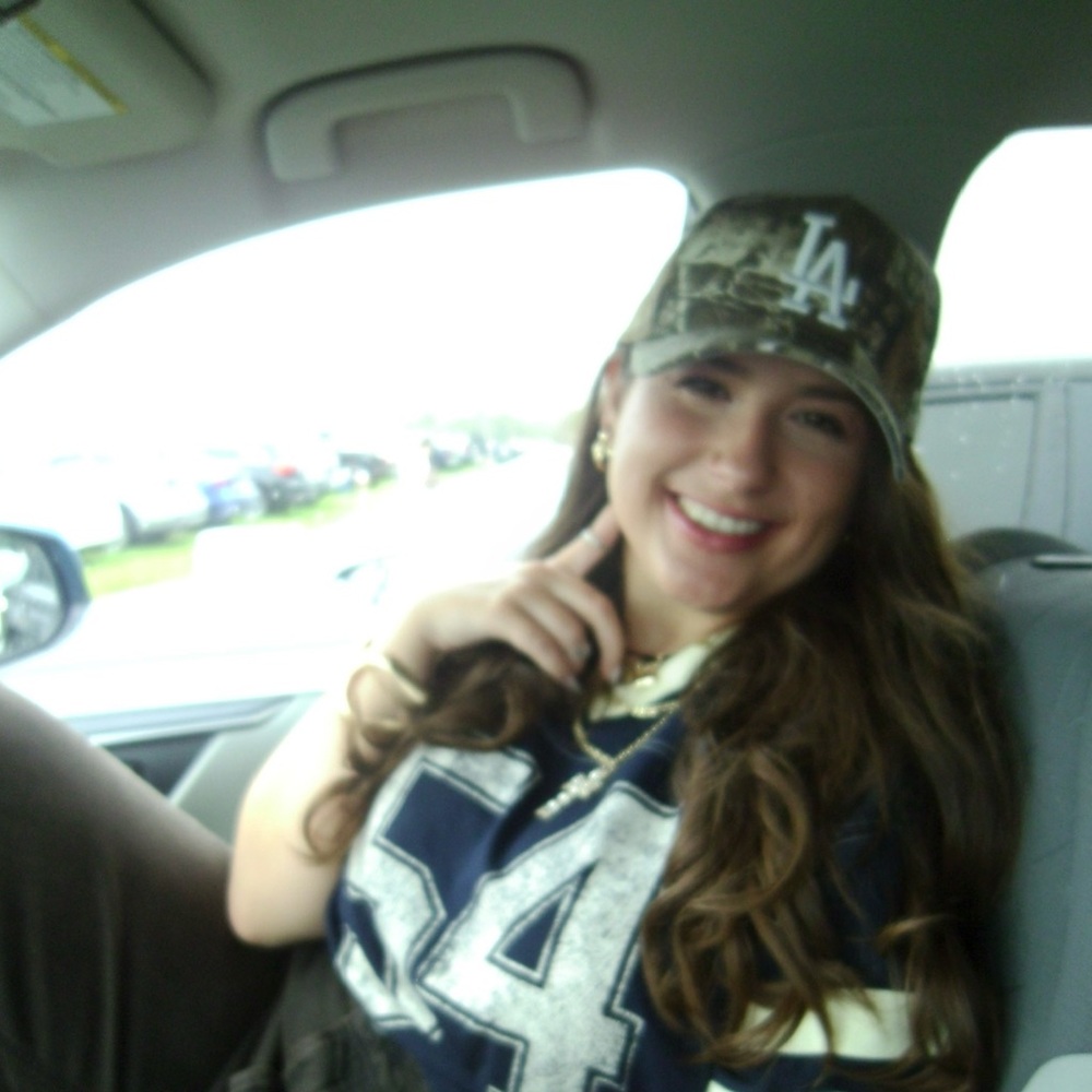 Meet your Posher, Allison